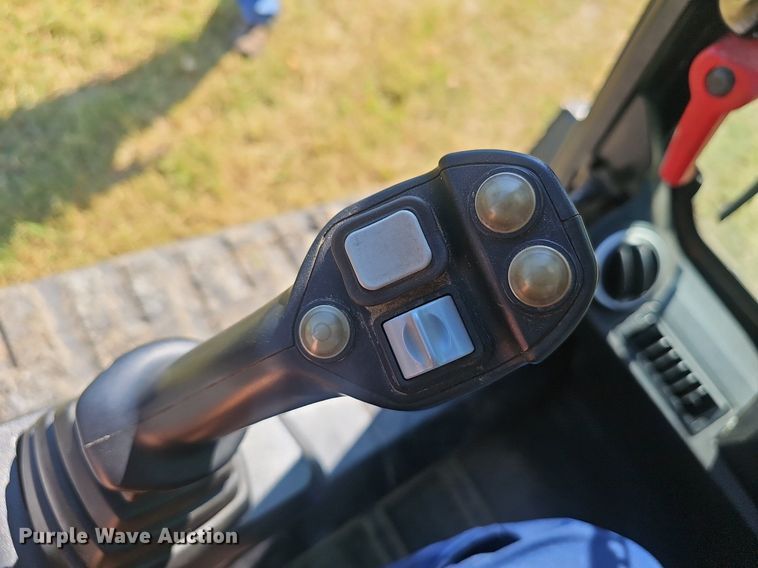 image for item NX9051 2016 JCB 260T tracked skid steer loader