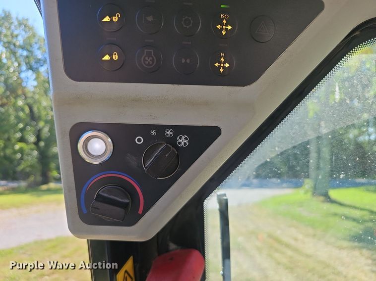 image for item NX9051 2016 JCB 260T tracked skid steer loader