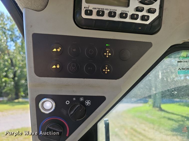 image for item NX9051 2016 JCB 260T tracked skid steer loader