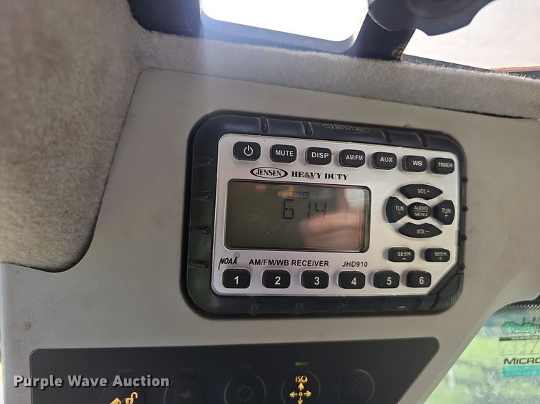 image for item NX9051 2016 JCB 260T tracked skid steer loader