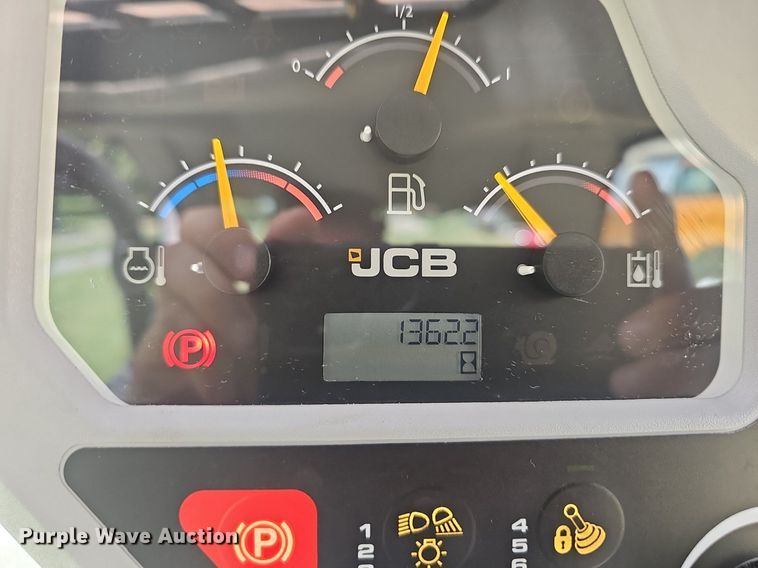 image for item NX9051 2016 JCB 260T tracked skid steer loader