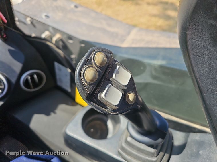 image for item NX9051 2016 JCB 260T tracked skid steer loader