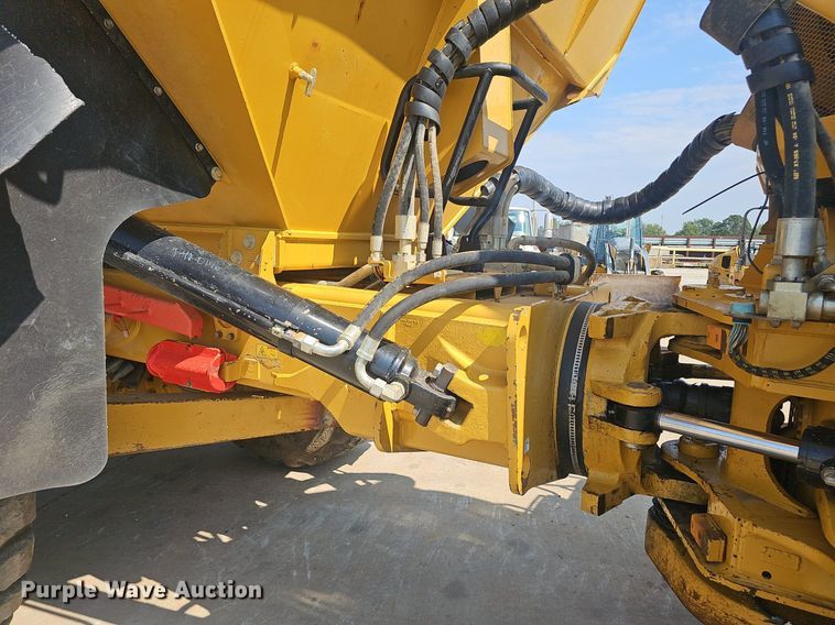 image for item NX9064 2013 Caterpillar  740B haul truck