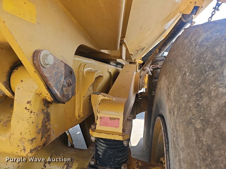 image for item NX9064 2013 Caterpillar  740B haul truck