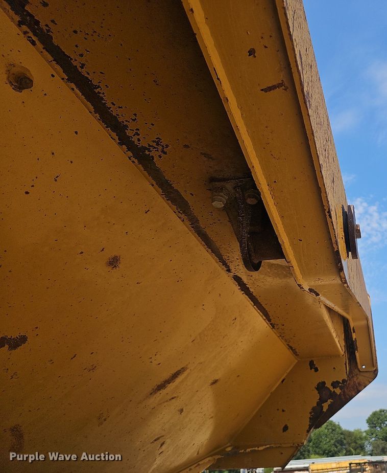 image for item NX9064 2013 Caterpillar  740B haul truck