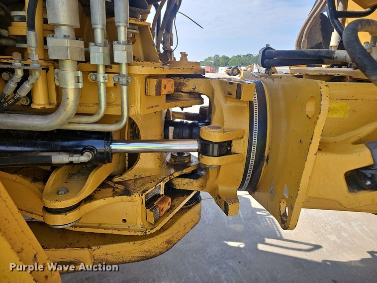 image for item NX9064 2013 Caterpillar  740B haul truck