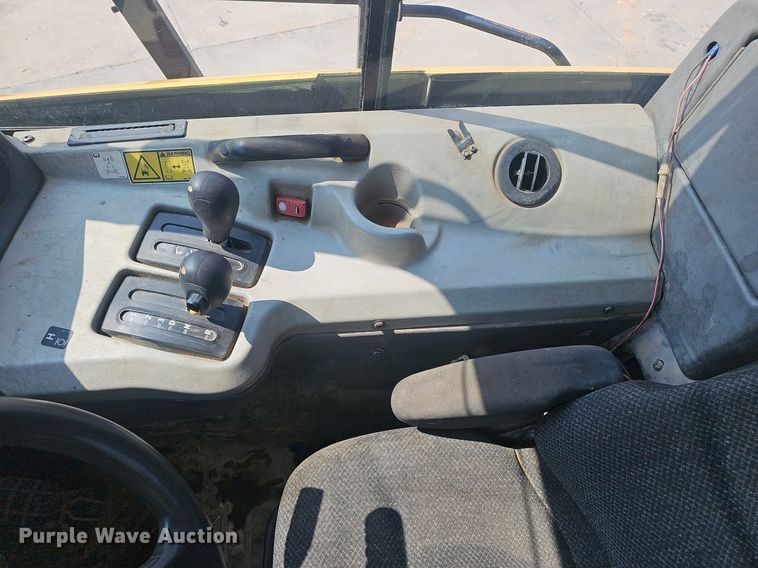 image for item NX9064 2013 Caterpillar  740B haul truck