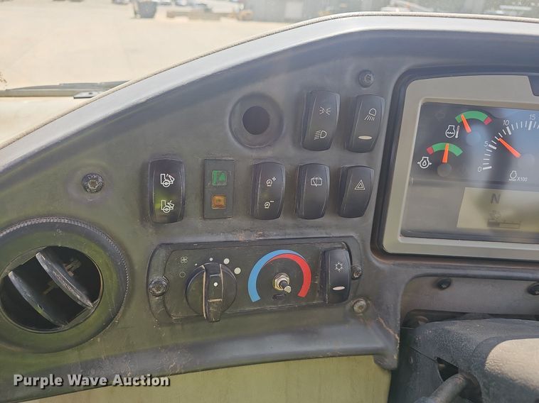 image for item NX9064 2013 Caterpillar  740B haul truck