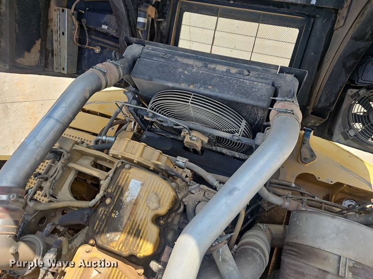 image for item NX9064 2013 Caterpillar  740B haul truck