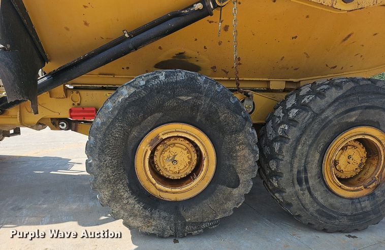 image for item NX9064 2013 Caterpillar  740B haul truck