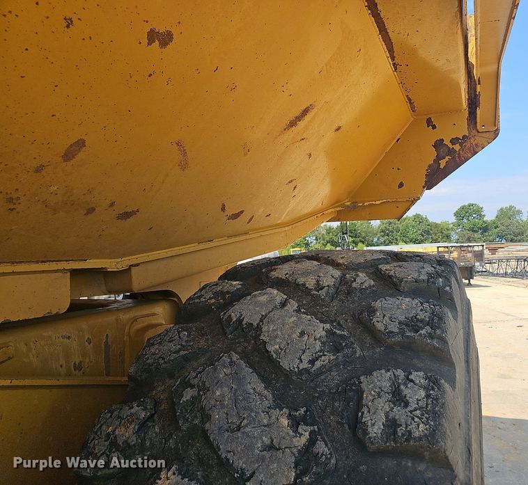 image for item NX9064 2013 Caterpillar  740B haul truck