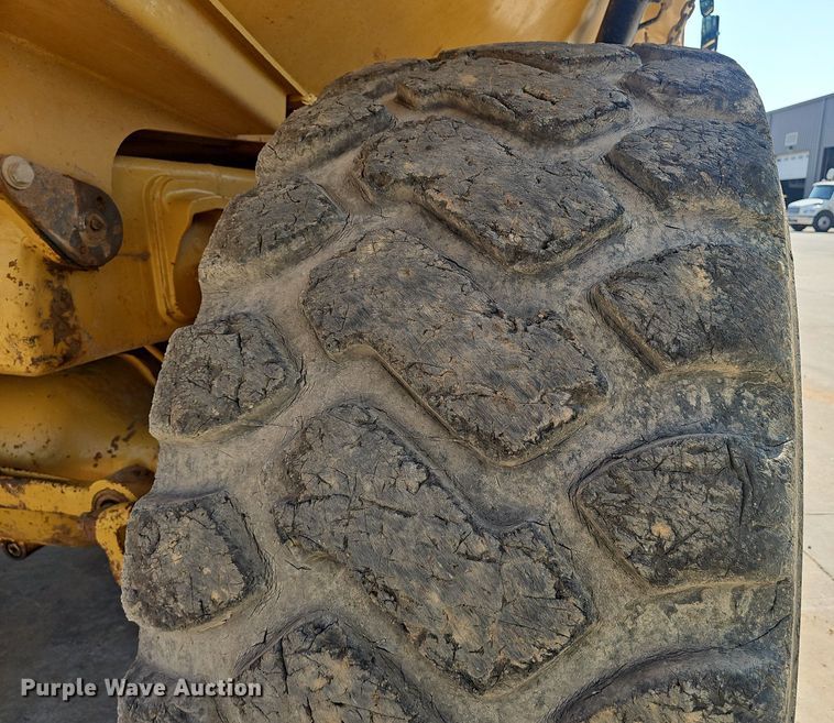 image for item NX9064 2013 Caterpillar  740B haul truck