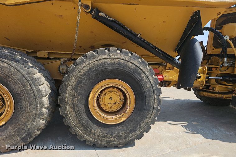 image for item NX9064 2013 Caterpillar  740B haul truck