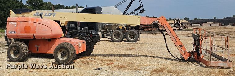 image for item NX9065 2005 JLG 660SJ boom lift