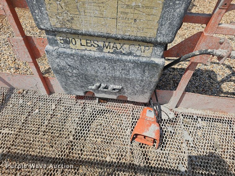 image for item NX9065 2005 JLG 660SJ boom lift