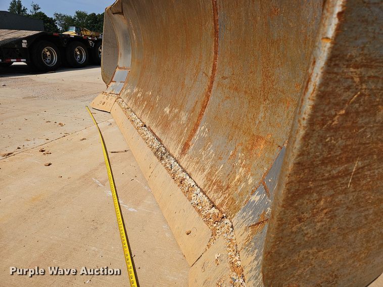 image for item NX9067 2012 Caterpillar  D8T dozer