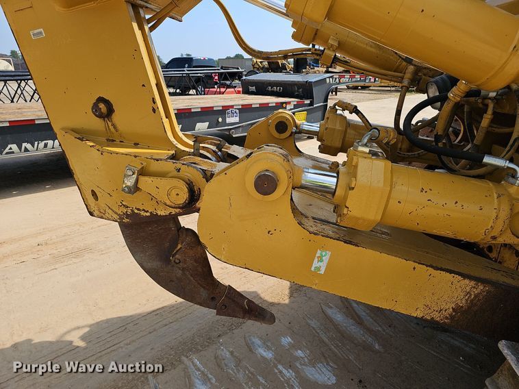 image for item NX9067 2012 Caterpillar  D8T dozer