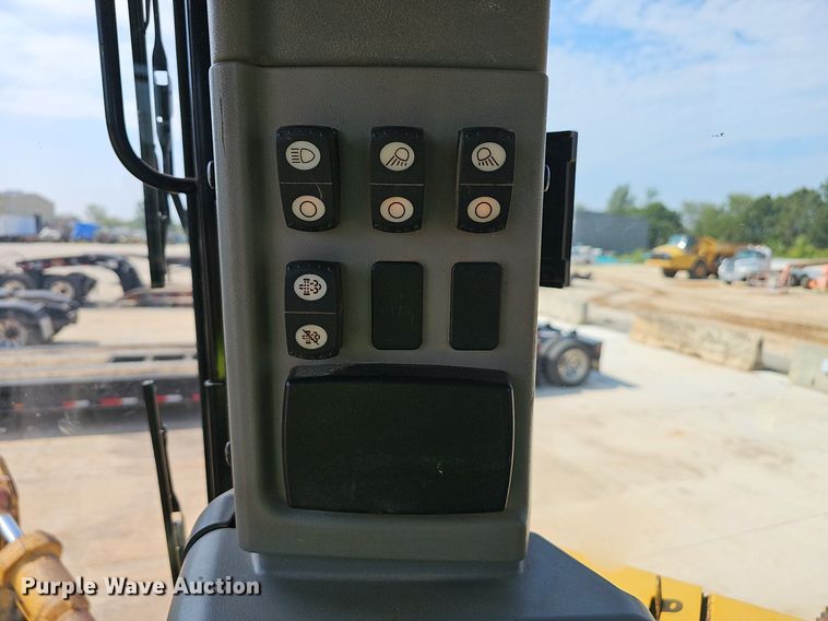 image for item NX9067 2012 Caterpillar  D8T dozer