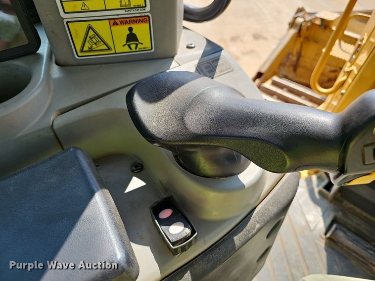 image for item NX9067 2012 Caterpillar  D8T dozer