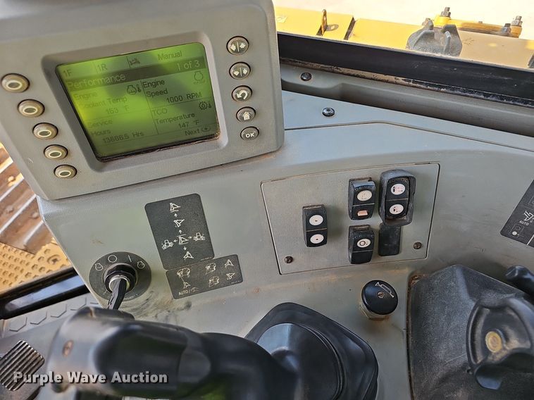 image for item NX9067 2012 Caterpillar  D8T dozer