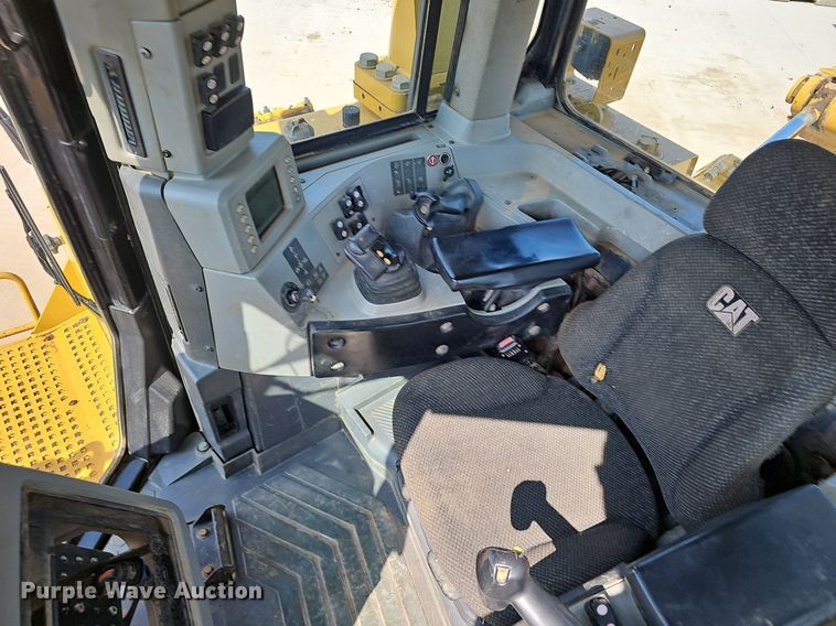 image for item NX9067 2012 Caterpillar  D8T dozer