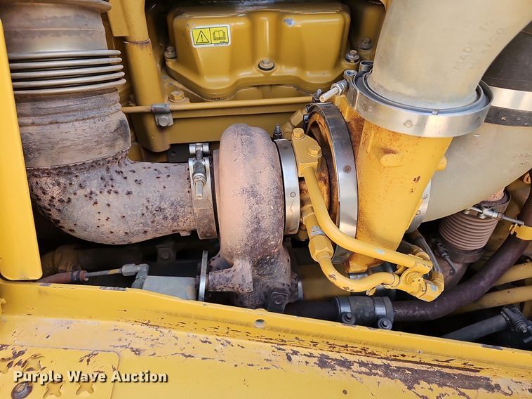 image for item NX9067 2012 Caterpillar  D8T dozer