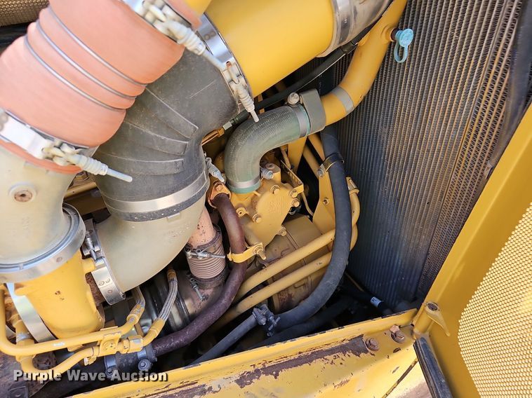 image for item NX9067 2012 Caterpillar  D8T dozer