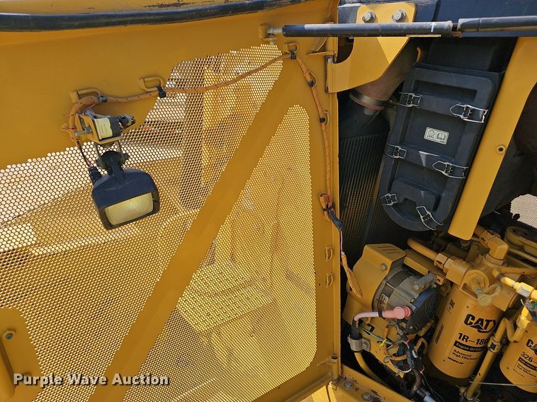 image for item NX9067 2012 Caterpillar  D8T dozer