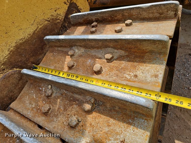 image for item NX9067 2012 Caterpillar  D8T dozer