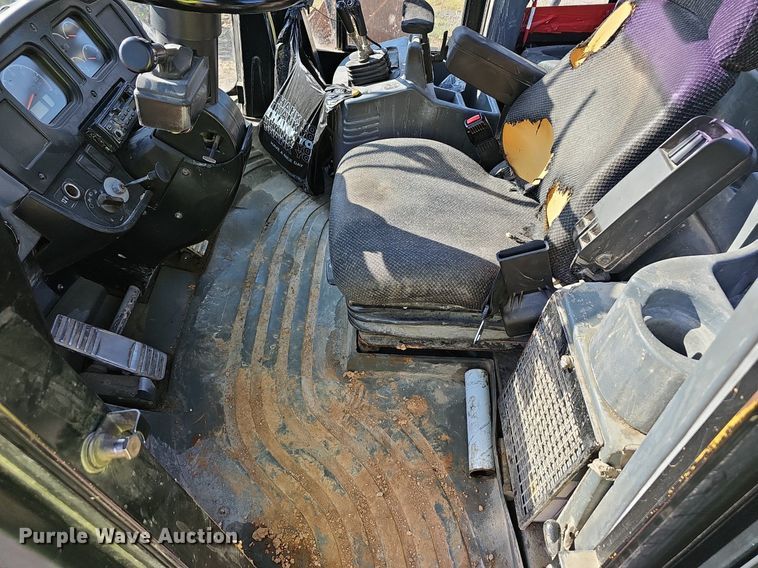 image for item NX9071 2004 Caterpillar 966G wheel loader