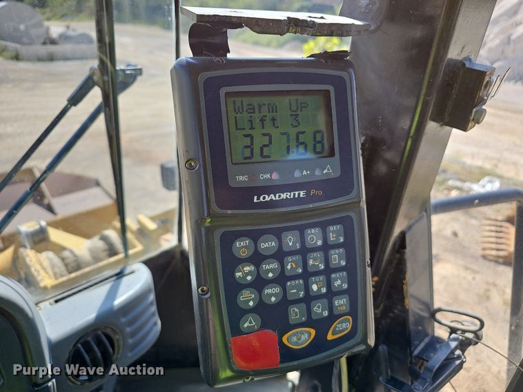 image for item NX9071 2004 Caterpillar 966G wheel loader