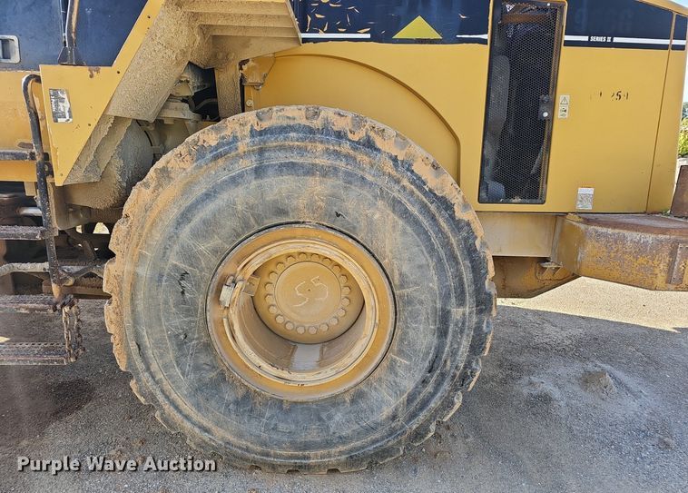 image for item NX9071 2004 Caterpillar 966G wheel loader