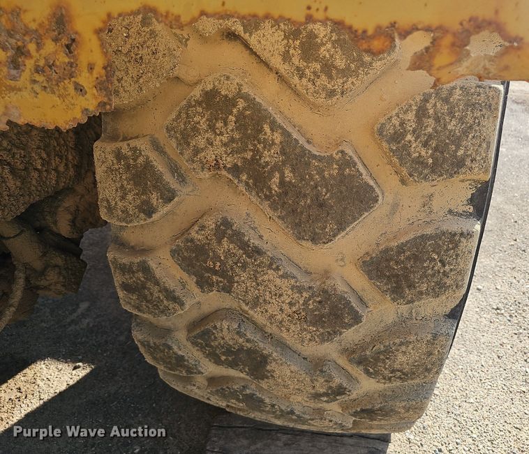 image for item NX9071 2004 Caterpillar 966G wheel loader