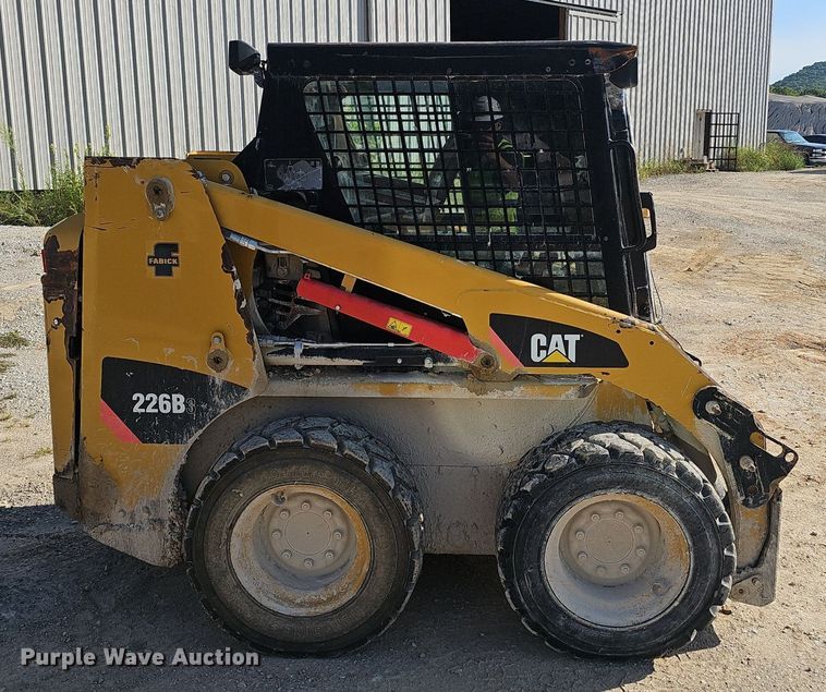 image for item NX9072 2011 Caterpillar 226B skid steer loader