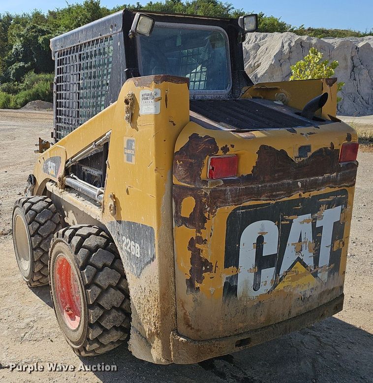 image for item NX9072 2011 Caterpillar 226B skid steer loader