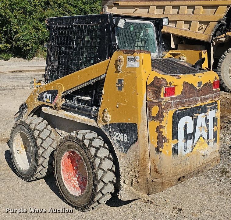 image for item NX9072 2011 Caterpillar 226B skid steer loader