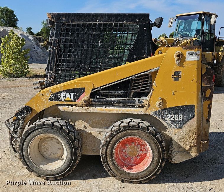 image for item NX9072 2011 Caterpillar 226B skid steer loader