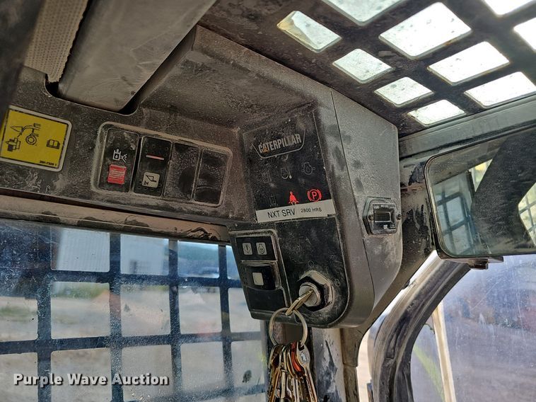 image for item NX9072 2011 Caterpillar 226B skid steer loader