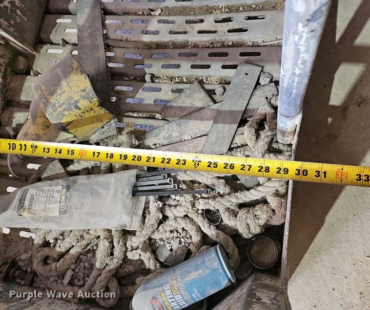 image for item NX9073 1999 Snorkel UN0-41F0 boom lift