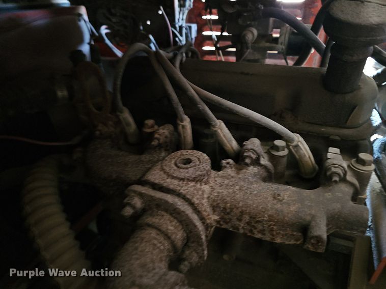 image for item NX9073 1999 Snorkel UN0-41F0 boom lift