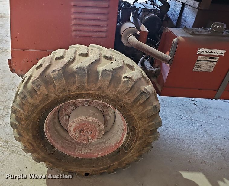 image for item NX9073 1999 Snorkel UN0-41F0 boom lift