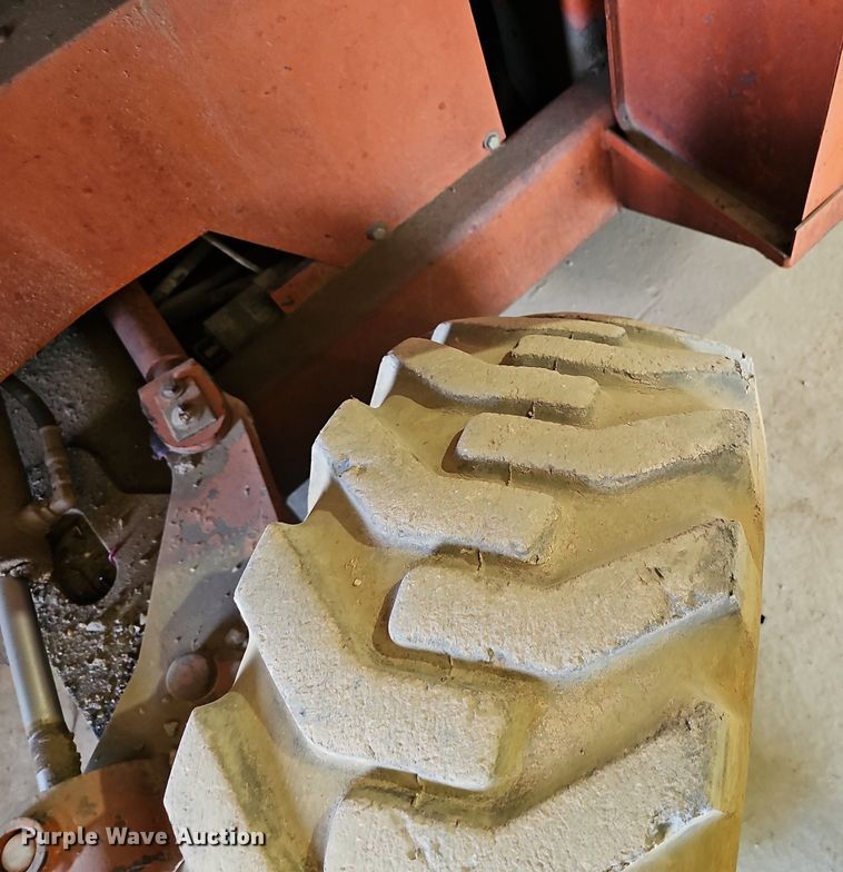 image for item NX9073 1999 Snorkel UN0-41F0 boom lift