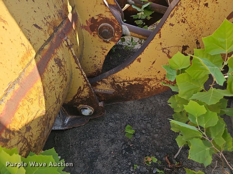 image for item NX9075 1983 Caterpillar 988B wheel loader