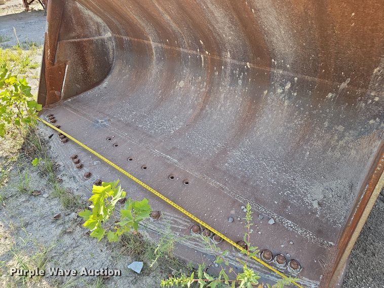 image for item NX9075 1983 Caterpillar 988B wheel loader