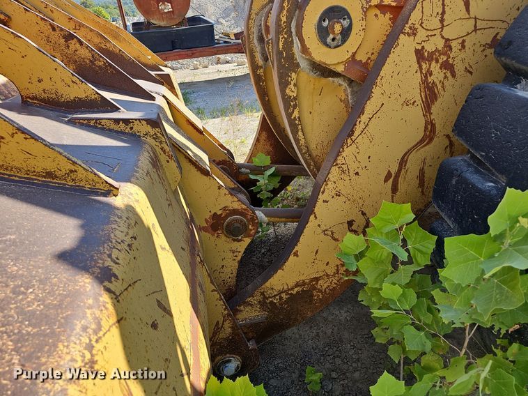 image for item NX9075 1983 Caterpillar 988B wheel loader