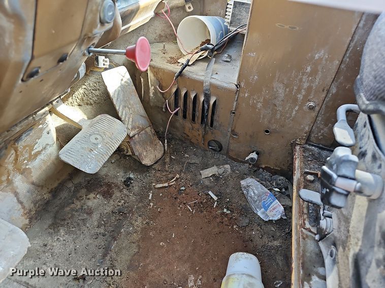 image for item NX9075 1983 Caterpillar 988B wheel loader