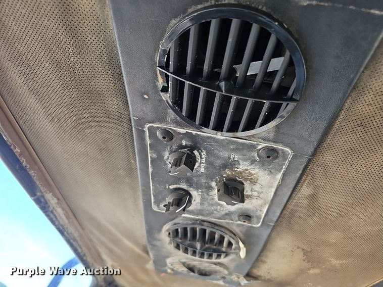 image for item NX9075 1983 Caterpillar 988B wheel loader