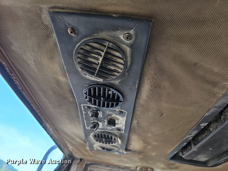 image for item NX9075 1983 Caterpillar 988B wheel loader