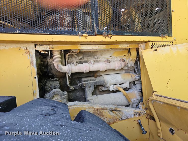 image for item NX9075 1983 Caterpillar 988B wheel loader