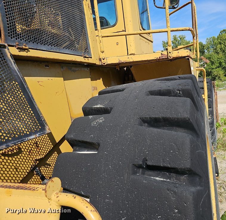 image for item NX9075 1983 Caterpillar 988B wheel loader